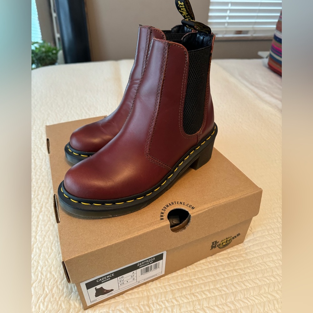 Dr. Martens Cadence Boot - Brown Abruzzo WP - Size US 6 - In Box